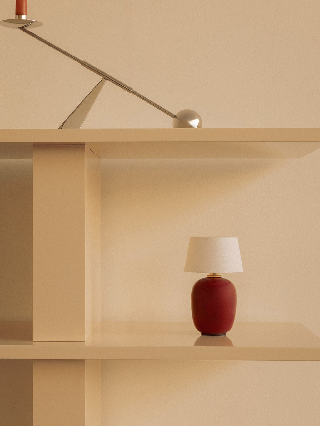 Touch Control Wireless Charging Ceramic Table Lamp for Bedroom and Study Use